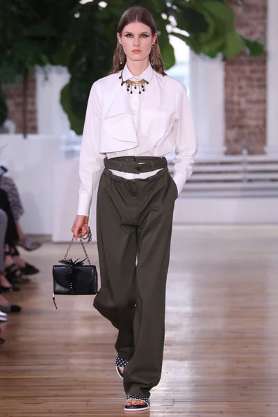 Look 41